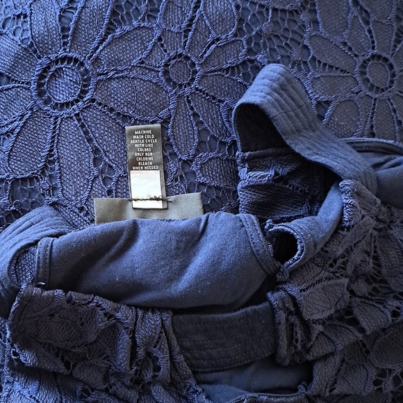 INC International Concepts Top. - Picture 7 of 8